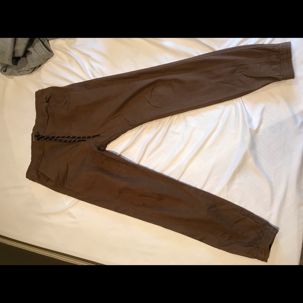 Men’s joggers pants